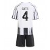 Juventus Federico Gatti #4 Hjemmedraktsett Barn 2025-26 Korte ermer (+ Korte bukser)